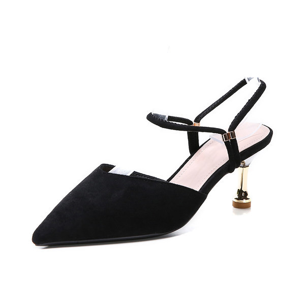 Νέο μοντέλο μυτερές παντόφλες με λαμπερό αποτέλεσμα και τακούνι ύψους 6 εκατοστά