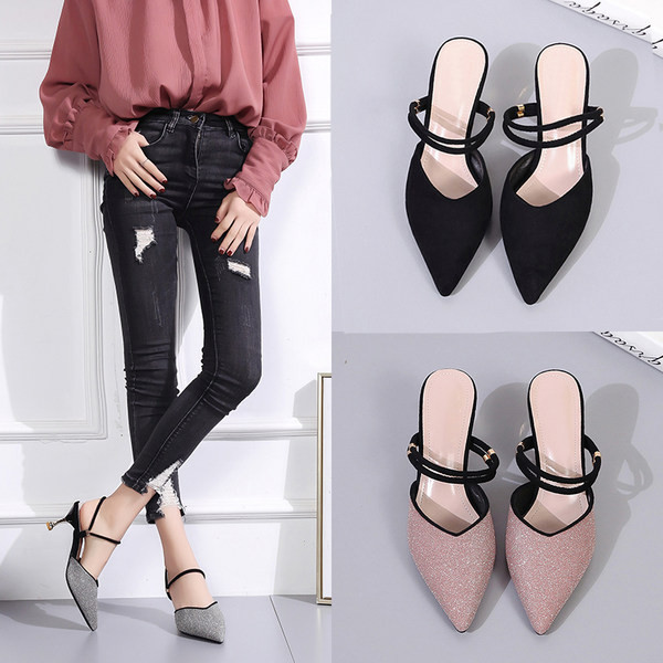 Νέο μοντέλο μυτερές παντόφλες με λαμπερό αποτέλεσμα και τακούνι ύψους 6 εκατοστά