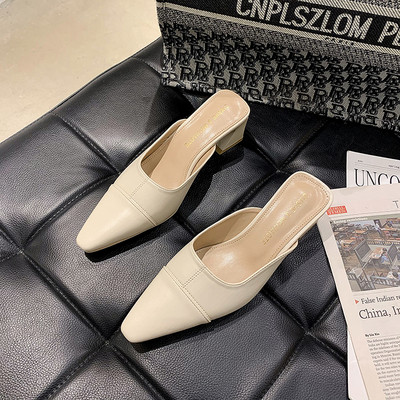 Γυναικείες παντόφλες σε ψηλό χοντρό τακούνι απλό μοντέλο