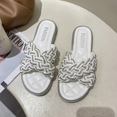 Γυναικείες παντόφλες από faux δέρμα με διακοσμητικές πέτρες σε τρία χρώματα