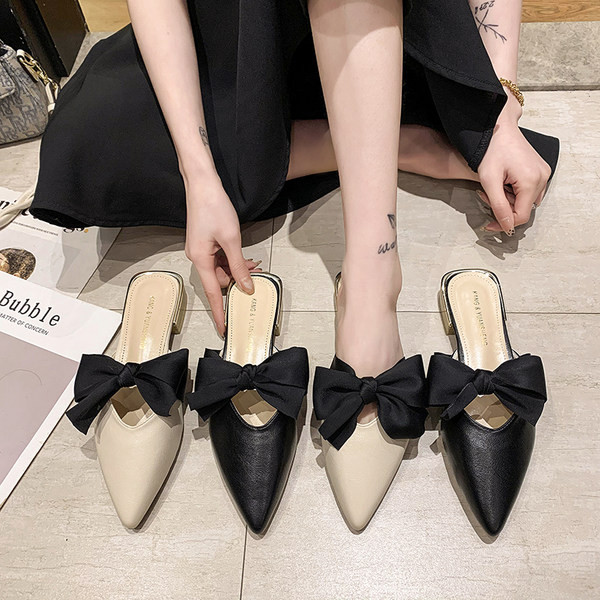 Papuci eleganti model ascutit cu panglica pentru femei