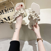 Papuci moderni pentru femei cu perle decorative