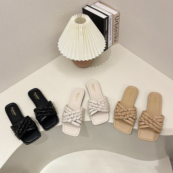 Papuci de dama din imitatie de piele in mai multe culori