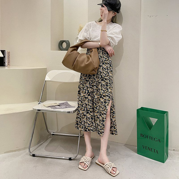 Papuci de dama din imitatie de piele in mai multe culori