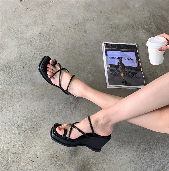 casual γυναικείες παντόφλες με ψηλή πλατφόρμα 7 εκατοστά