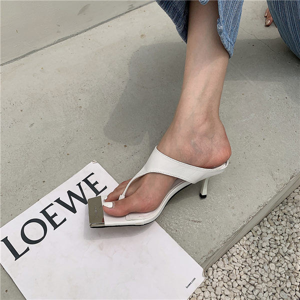 Μοντέρνες γυναικείες παντόφλες από οικολογικό δέρμα μέχρι τα δάχτυλα των ποδιών σε διάφορα χρώματα