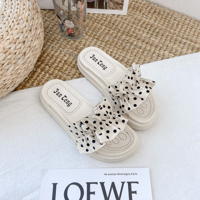 Papuci moderni cu talpă plată pentru femei