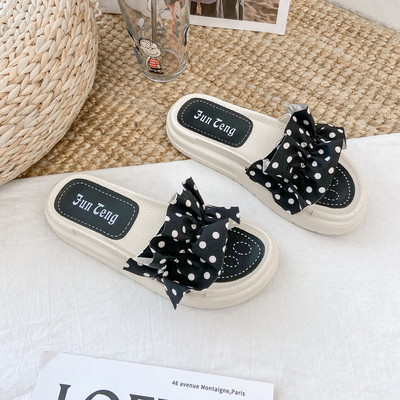 Papuci moderni cu talpă plată pentru femei