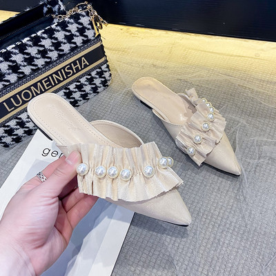 Papuci de damă eleganti cu model ascuțit cu perle decorative