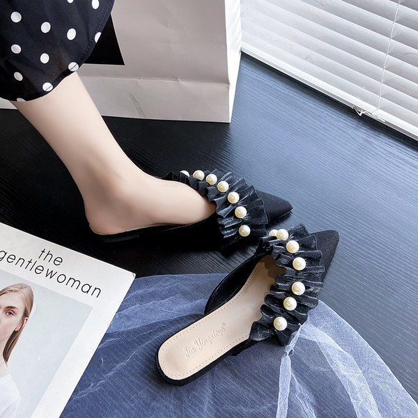 Papuci de damă eleganti cu model ascuțit cu perle decorative