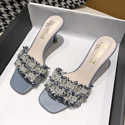 Papuci de dama actuali pe toc inalt subtire cu perle