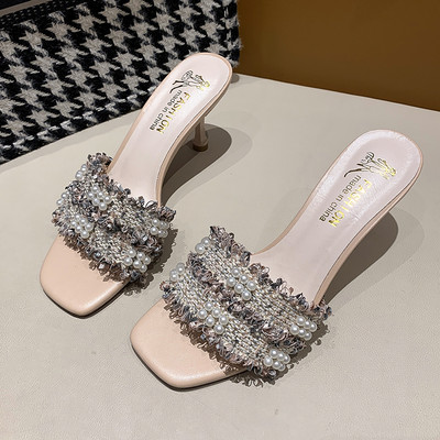 Papuci de dama actuali pe toc inalt subtire cu perle