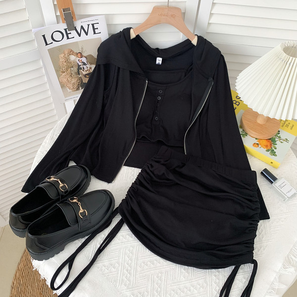 Set zilnic de trei părți în gri și negru