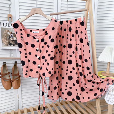 Moderns sieviešu komplekts vairākās punktu krāsās