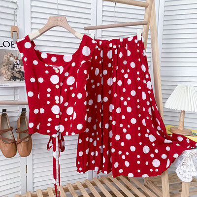 Moderns sieviešu komplekts vairākās punktu krāsās