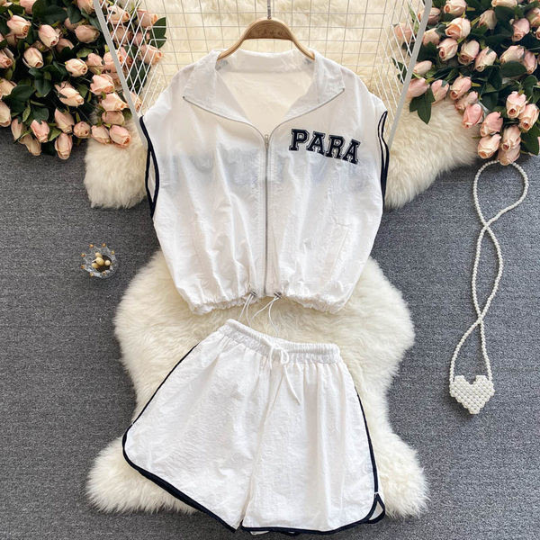 Sieviešu moderns komplekts ar elastīgu jostasvietu un saitēm