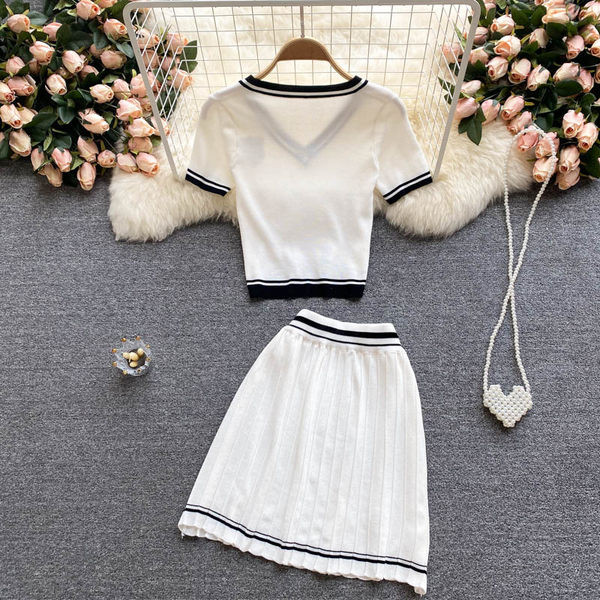 Ženski casual komplet kratkih rukava u bijeloj boji