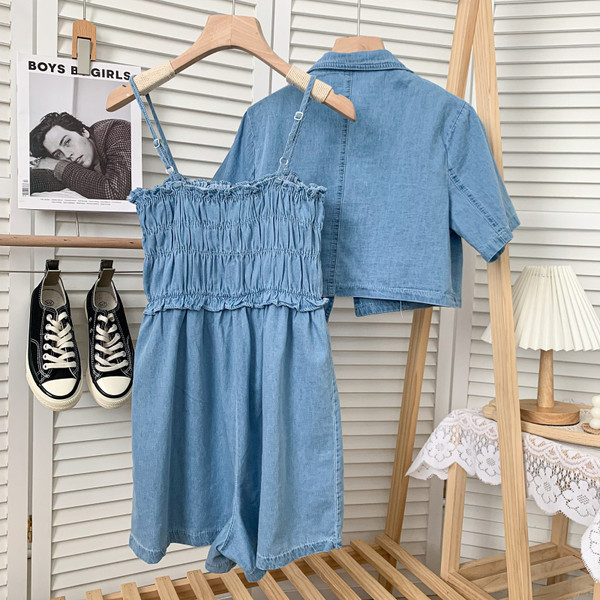 Jauna modeļa sieviešu džinsa komplekts kombinezons un krekls ar īsām piedurknēm