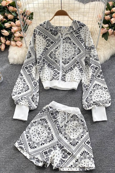 Set dama cu sireturi si fermoar in alb si negru