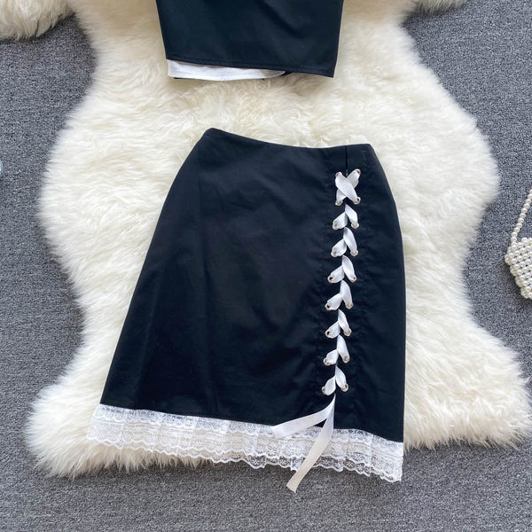 Ženski ljetni komplet s vezicama i kratkim rukavima