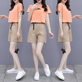 Moderns sieviešu komplekts no divu daļu T-krekla un šortiem