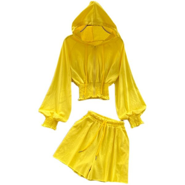 Sieviešu ikdienas komplekts ar saitēm un kapuci četrās krāsās