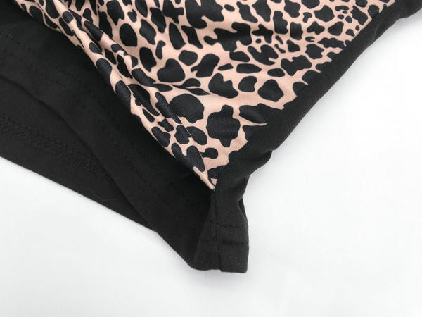 Moderns sieviešu komplekts ar dzīvnieku apdruku legingiem un blūzei