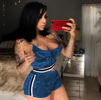 Sieviešu šortu un krūtiņu komplekts ar apmali