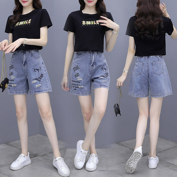 Ženski casual set od dva dijela majice i traper hlačica