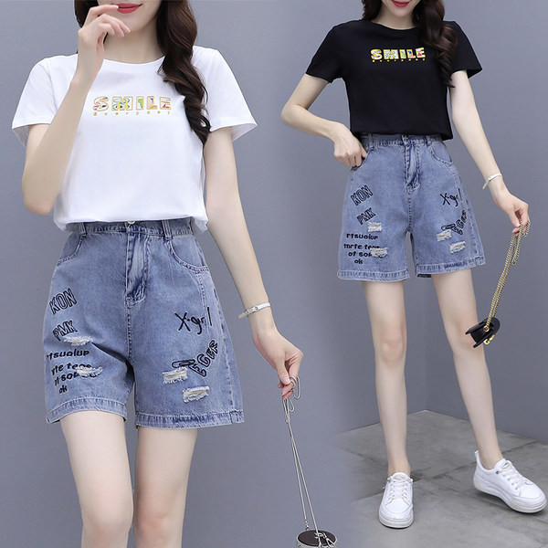 Ženski casual set od dva dijela majice i traper hlačica