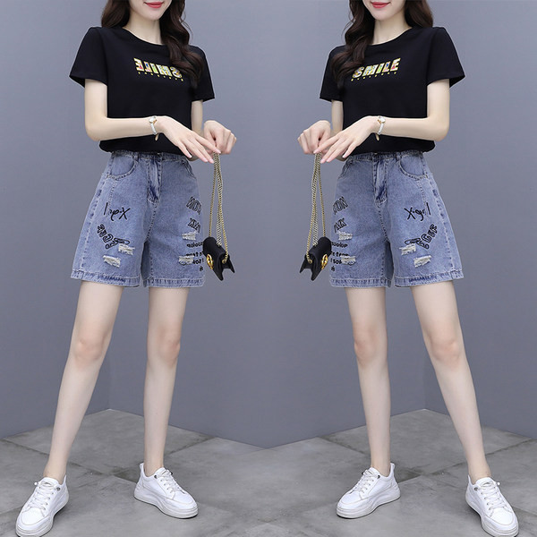 Ženski casual set od dva dijela majice i traper hlačica