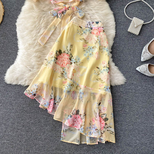 Set dama in galben cu model floral