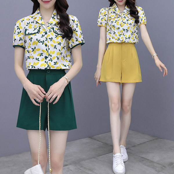 set zilnic pentru femei din două părți - cămașă cu mâneci scurte și pantaloni scurți