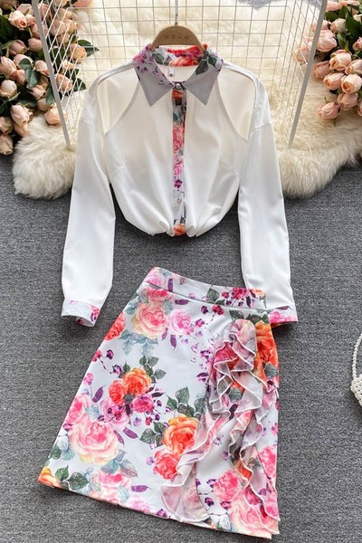 Jauna modeļa sieviešu komplekts ar ziedu rakstu - divas daļas