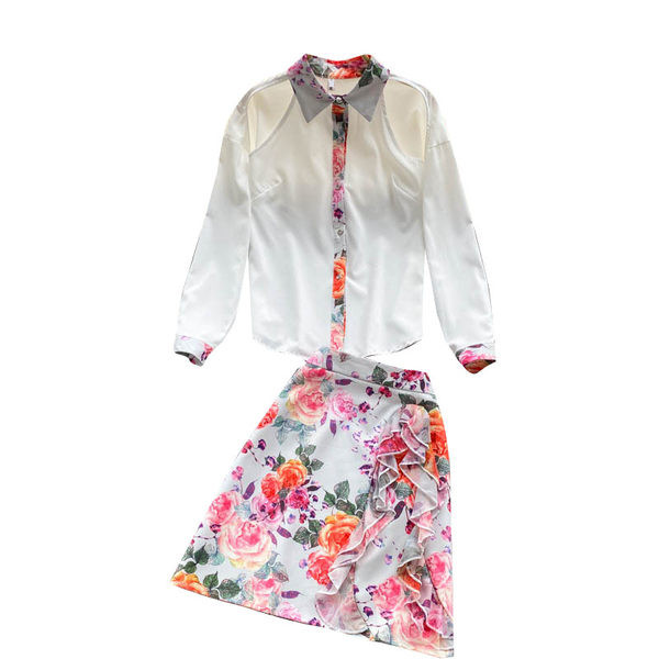 Jauna modeļa sieviešu komplekts ar ziedu rakstu - divas daļas