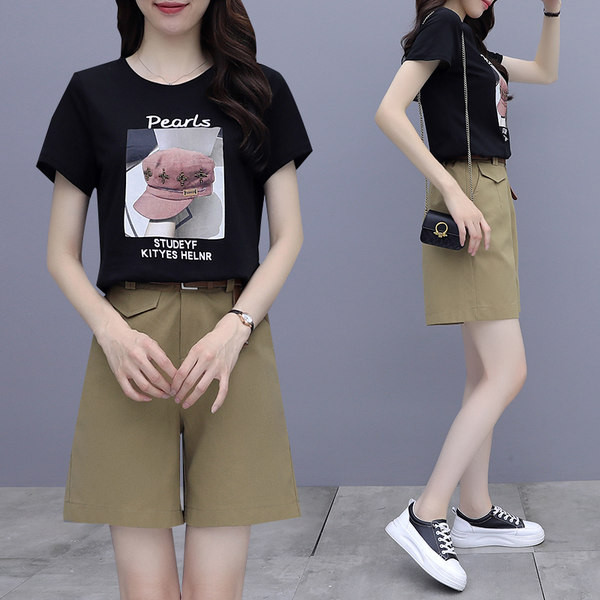 Moderns sieviešu T-kreklu komplekts ar aplikāciju un šortiem