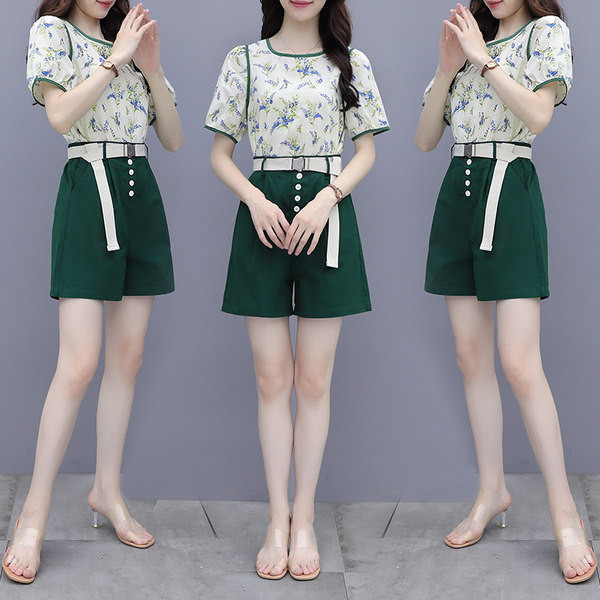 Ženski komplet dvodijelne bluze kratkih rukava i kratke hlačice visokog struka