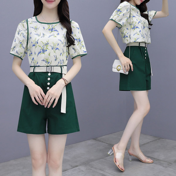 Ženski komplet dvodijelne bluze kratkih rukava i kratke hlačice visokog struka