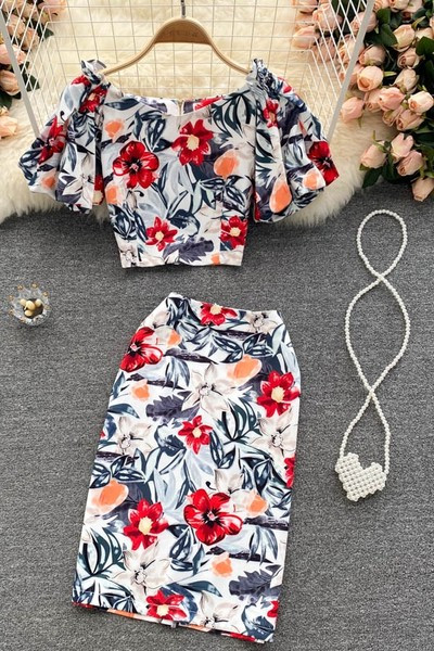 Krāsains sieviešu komplekts no divām daļām