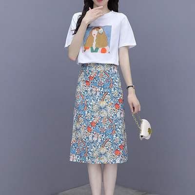 Set de tricou dama model nou cu aplicatie si fusta cu model floral