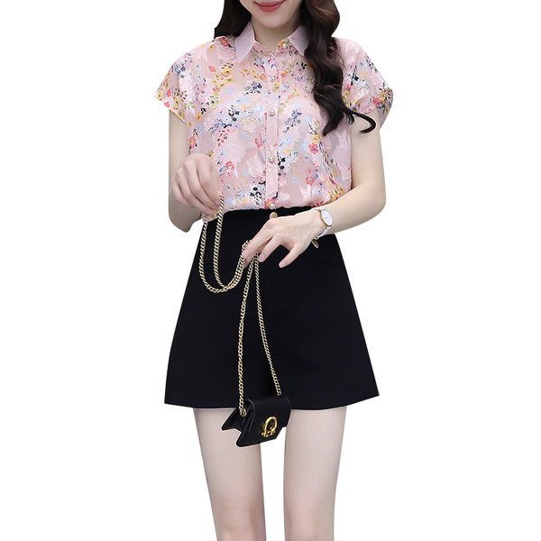 Moderns divdaļīgs vasaras komplekts - krekls un šorti