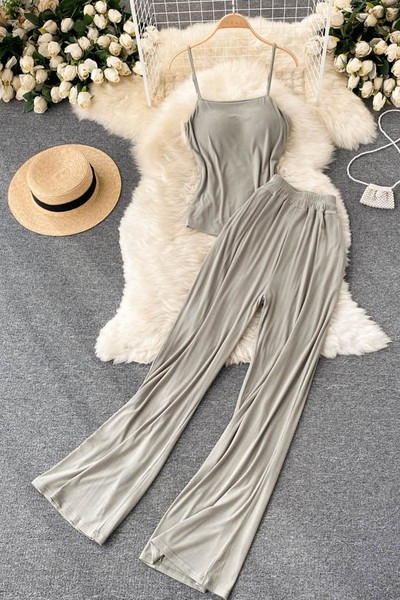 Set dama din doua piese cu bretele subtiri in mai multe culori