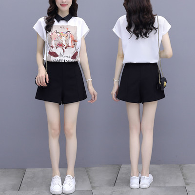 Set de dama model nou bluza din doua piese cu aplicatie si pantaloni scurti