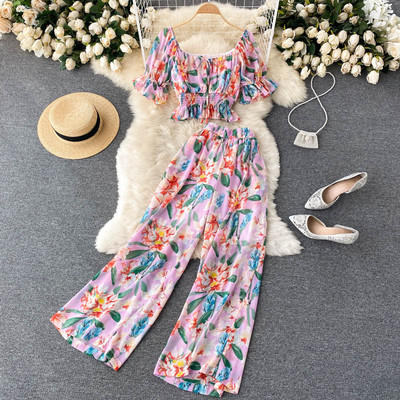 Sieviešu ikdienas komplekts ar ziedu rakstu dažādās krāsās