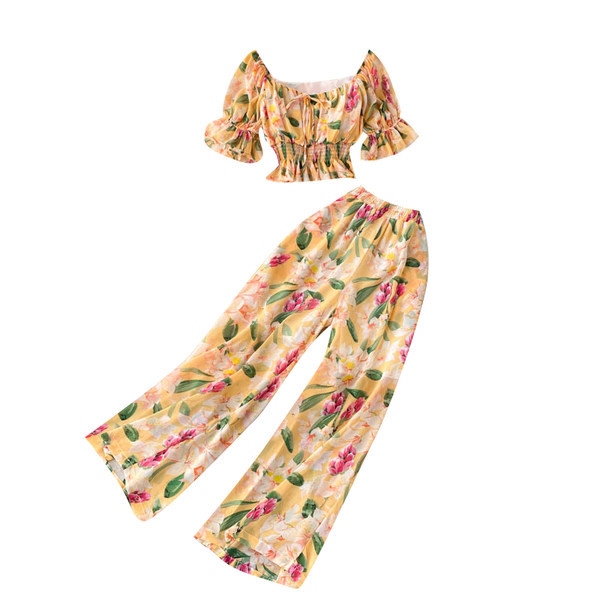 Sieviešu ikdienas komplekts ar ziedu rakstu dažādās krāsās