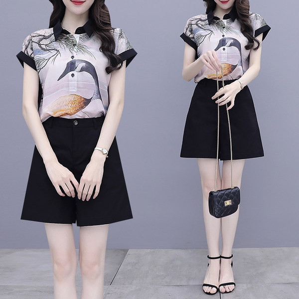 Set de vara de dama din doua parti camasa cu guler si pantaloni scurti