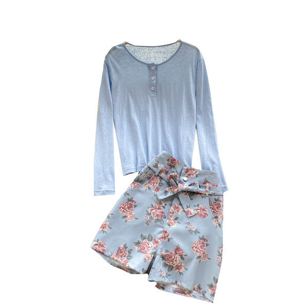 Sieviešu ikdienas komplekts ar ziedu rakstu zilā krāsā