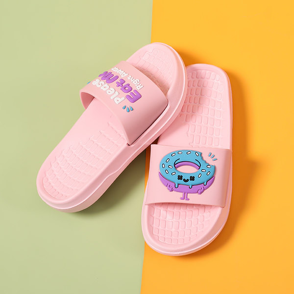 Vaikiškos guminės šlepetės su spalvotomis aplikacijomis