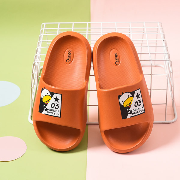 Детски гумени чехли с цветна апликация