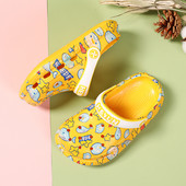 Гумени детски чехли с цветни апликации тип крокс